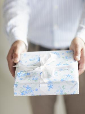 カラコンを買うなら通販サイトのザピエル